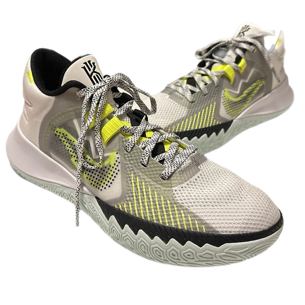 Nike‎ Kyrie Flytrap 5 Men s Size 9.5 White Volt Green White Black Shoes